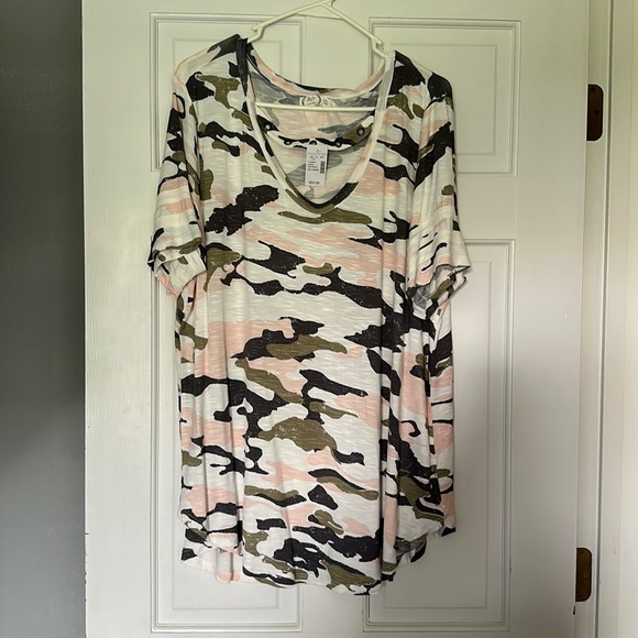 Maurices 24/7 Tee - Picture 1 of 8